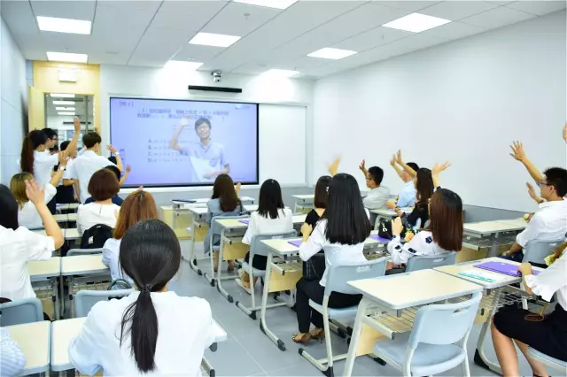 科技賦能，教育革新——“雙師課堂”正式落戶江門(mén)