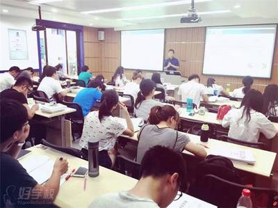 以專業(yè)咨詢驅(qū)動(dòng)學(xué)習(xí)規(guī)劃——廈門(mén)美升教育培訓(xùn)中心服務(wù)風(fēng)采