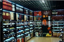 木藝架展覽展柜的設(shè)計(jì)與上門安裝全攻略